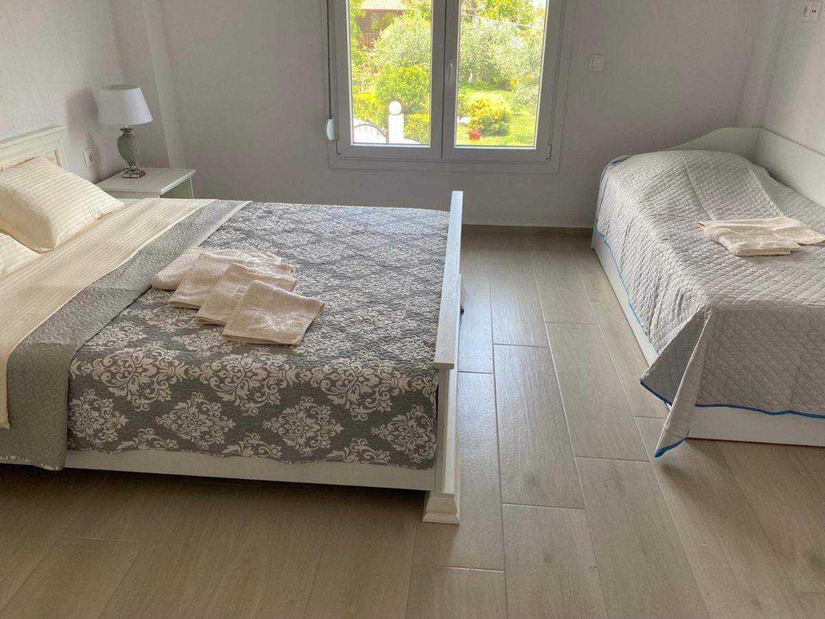 Lili Houses In Nikiti 350M From The Beach Exterior foto