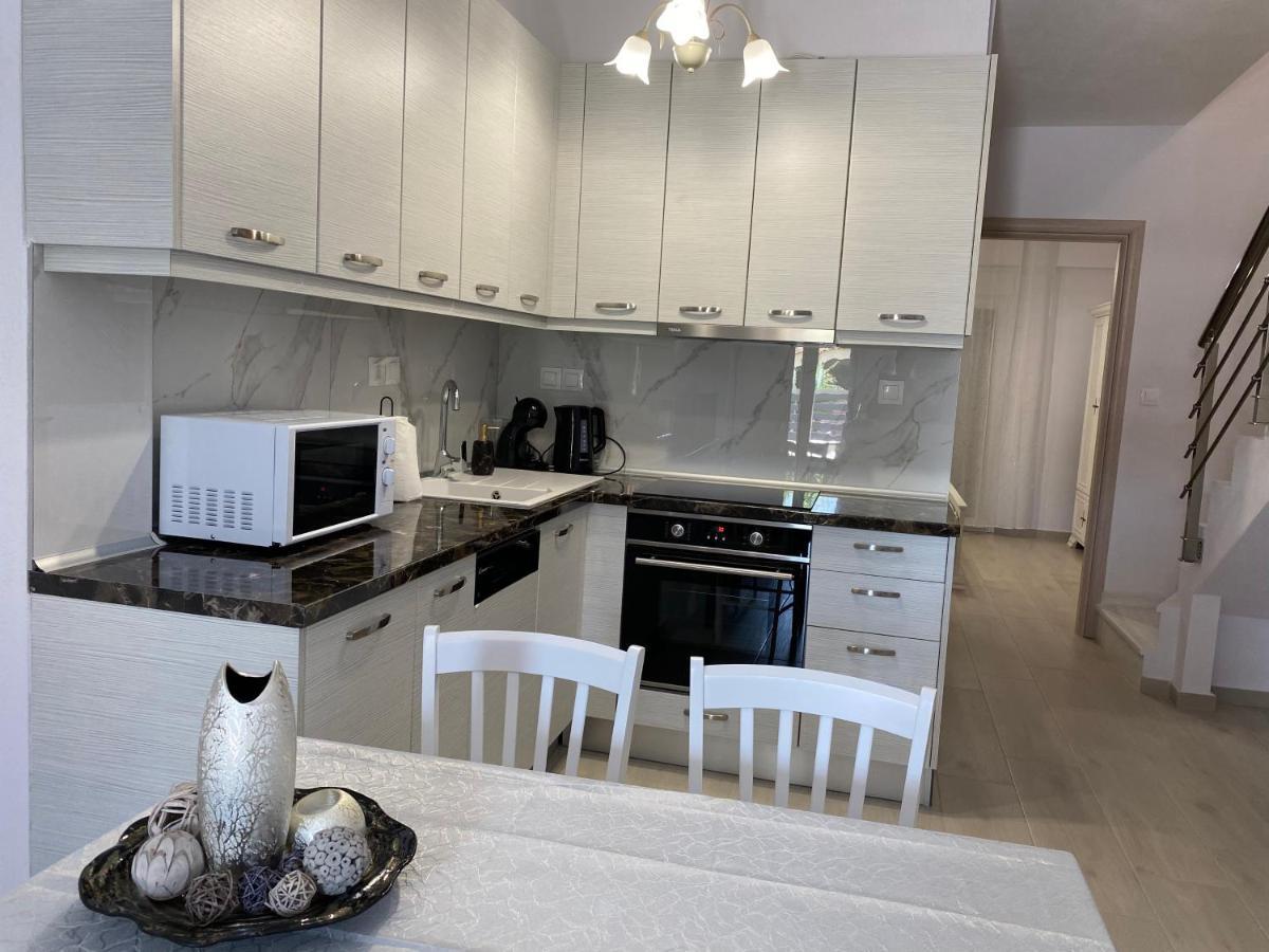 Lili Houses In Nikiti 350M From The Beach Exterior foto